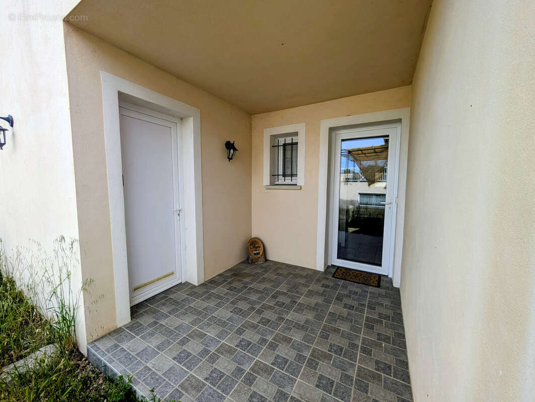 Maison à LECCI
