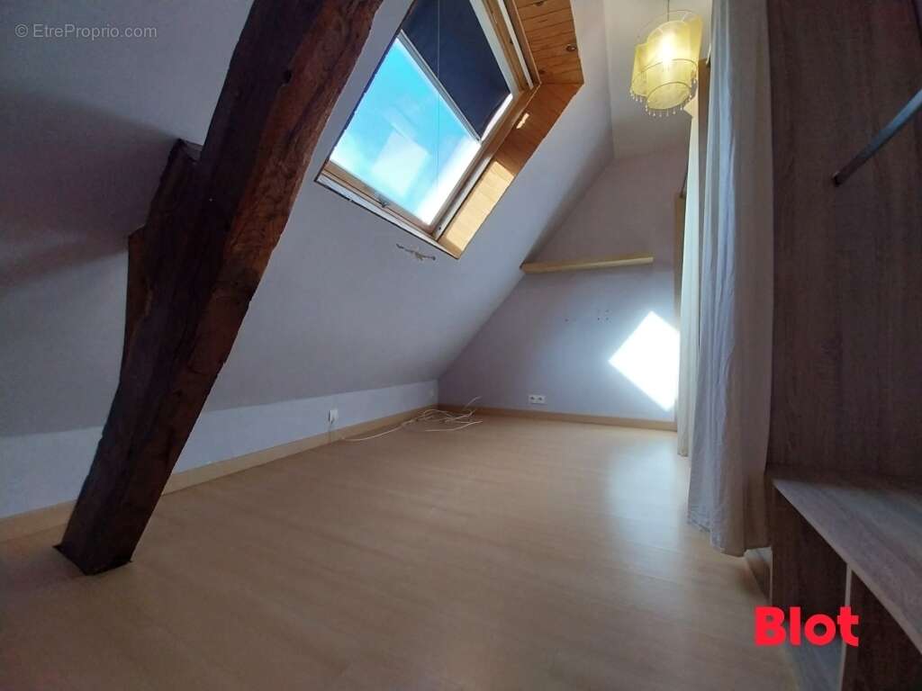 Maison à MINIAC-MORVAN