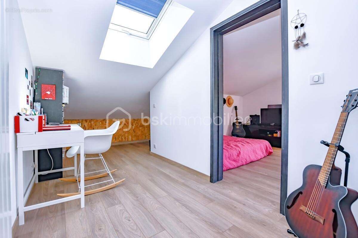 Maison jumelée - 103 m2- 4 pièces - photo 11