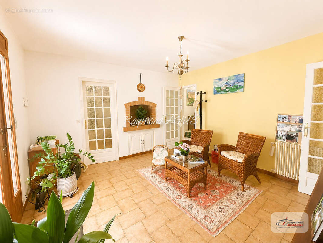 Élégante maison familiale de 7 chambres avec annexe indépendante, située dans un cadre rural paisible - photo 15