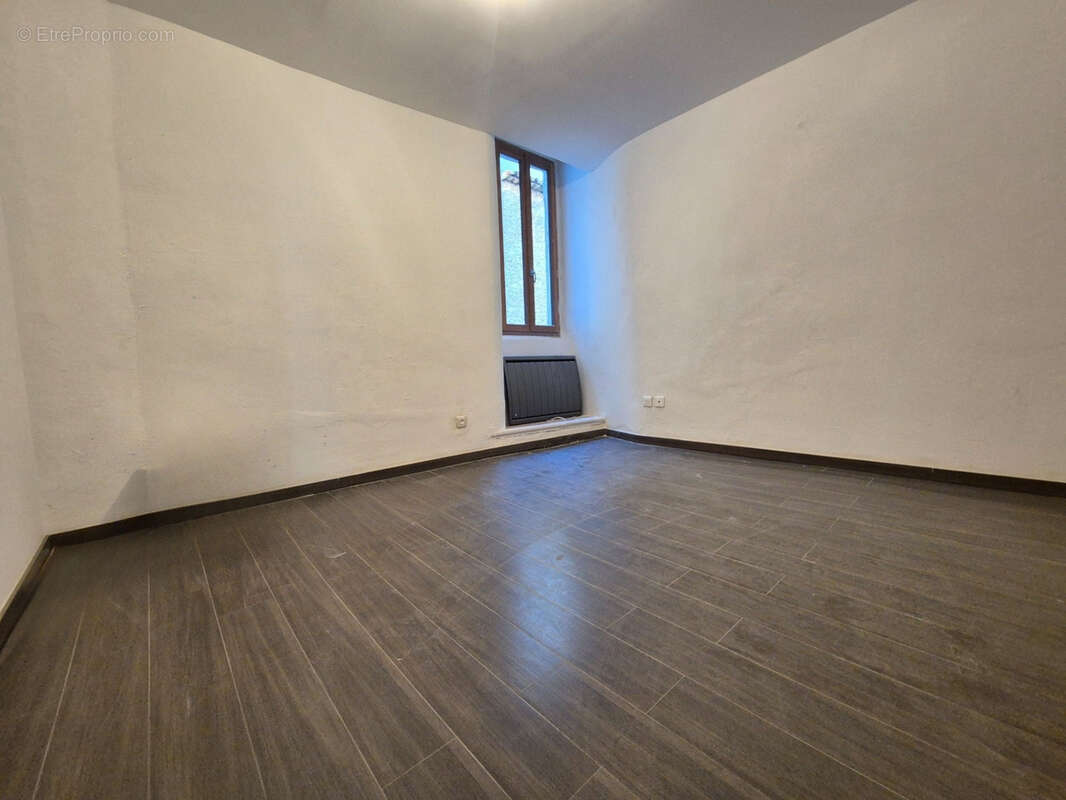 Appartement à AUPS