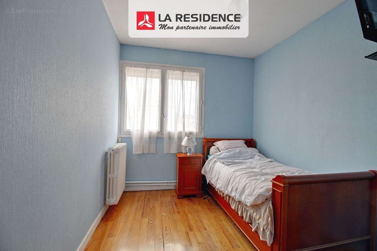 Maison à SAINT-ETIENNE-DU-ROUVRAY