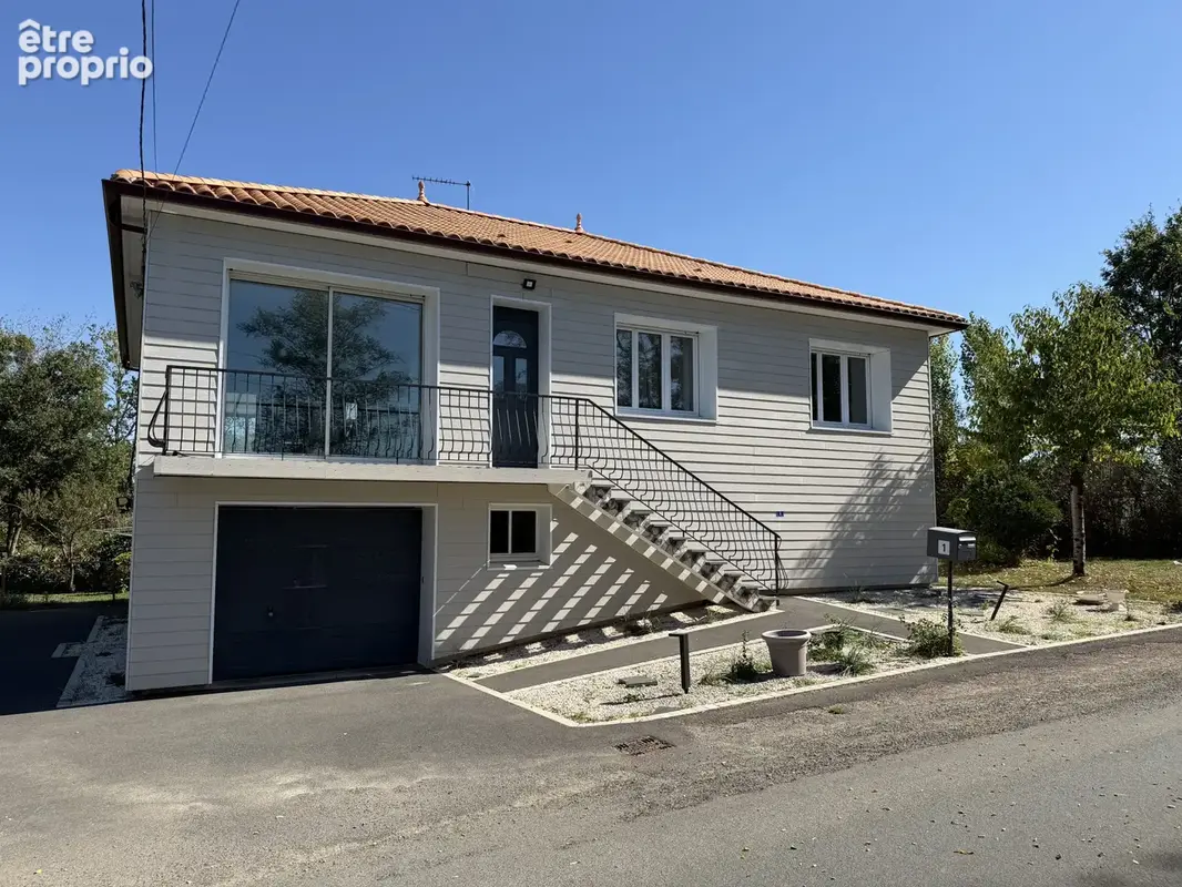 Maison à AIZENAY