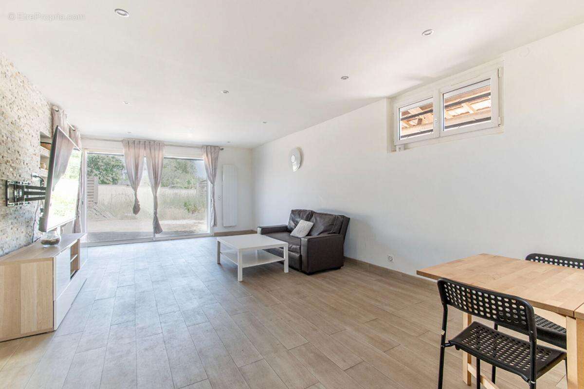 Maison à LEUVILLE-SUR-ORGE