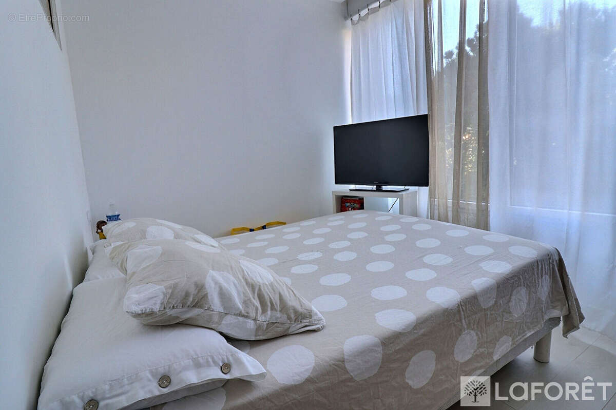 Appartement à LA LONDE-LES-MAURES