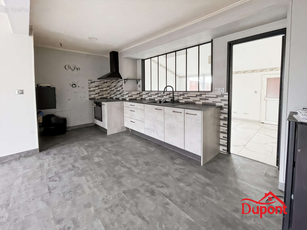 Maison à ORIGNY-SAINTE-BENOITE