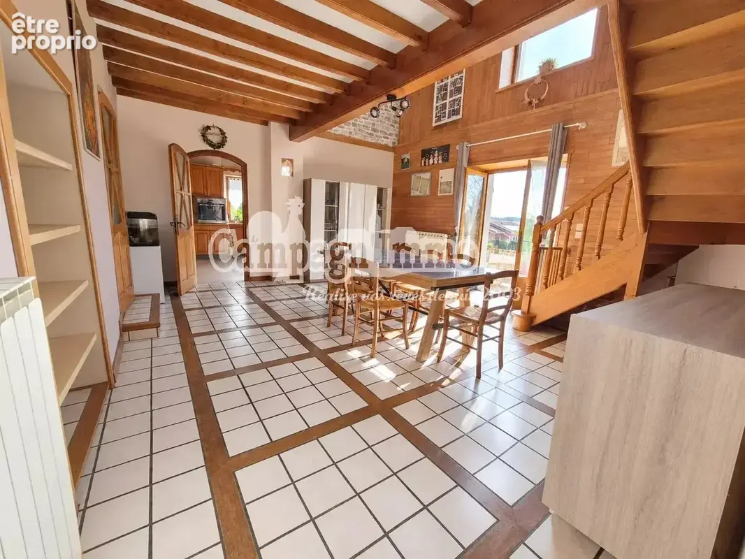 Le charme de l’ancien, l’espace d’une maison familiale et un jardin pour en profiter pleinement… - photo 5