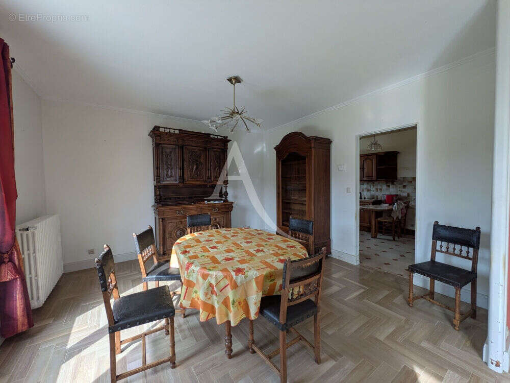 Maison à CHOUZY-SUR-CISSE