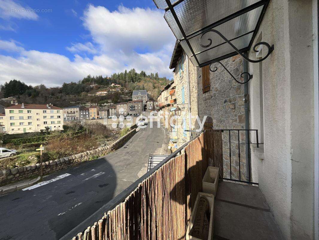 Maison à LE CHEYLARD