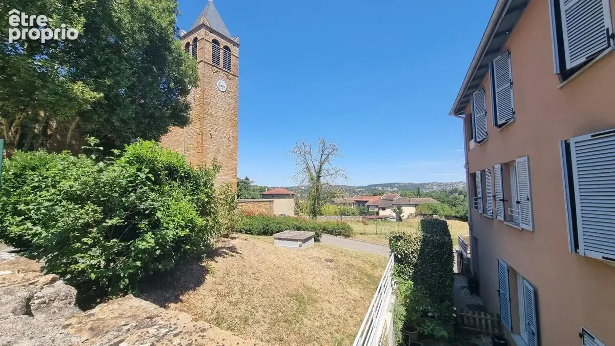 Appartement à CURIS-AU-MONT-D'OR