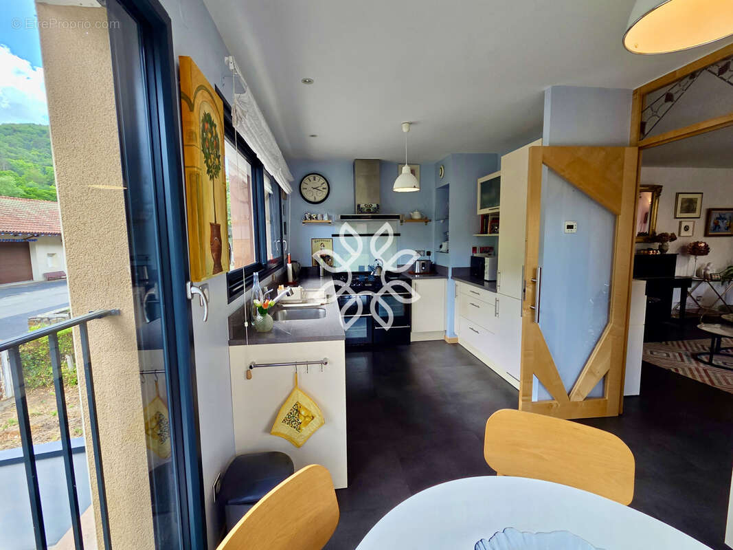 Maison contemporaine, garage et terrasse - Blesle - photo 8