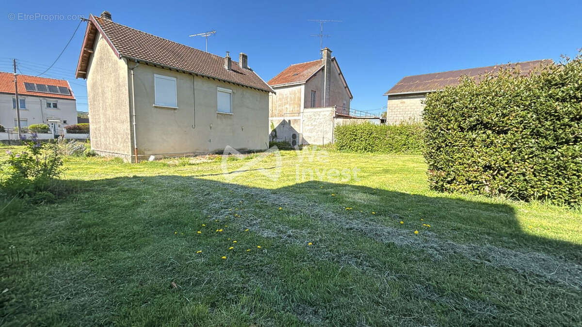 Maison 70 m² à Carignan  - photo 4