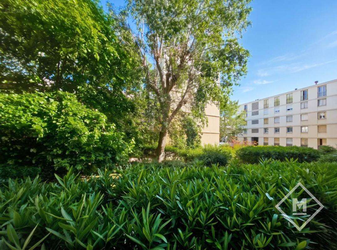Appartement à MARSEILLE-9E