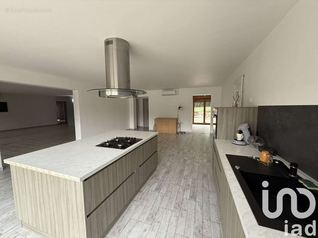 Maison 215 m² à Maurupt-Le-Montois  - photo 3