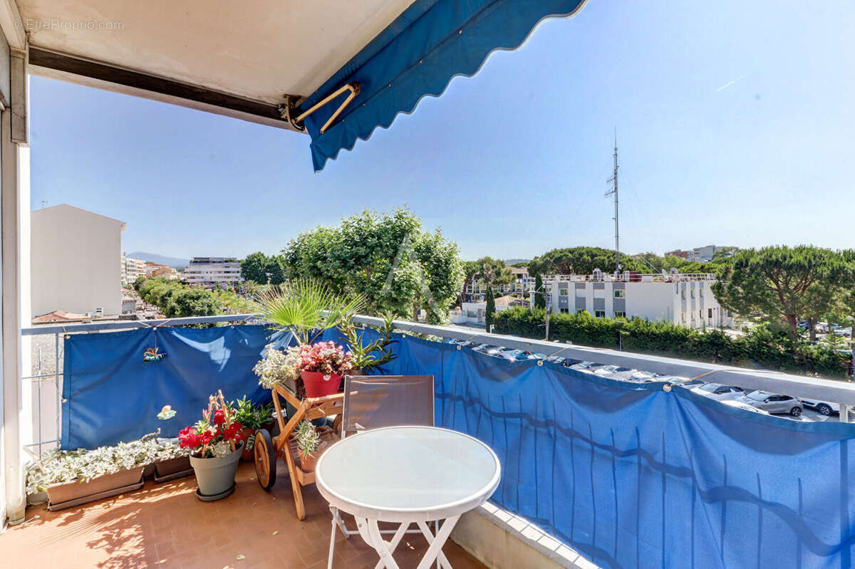 Appartement à MANDELIEU-LA-NAPOULE