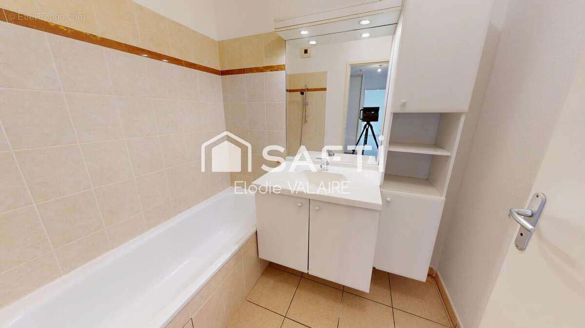 Photo 5 - Appartement à L'ISLE-D'ABEAU