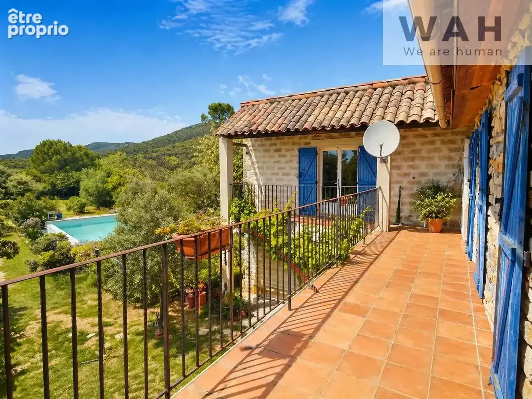 Mas de caractère  (maison + 3 gites) avec piscine et panneau - photo 22