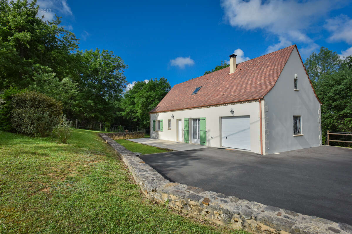 Maison contemporaine, 6 pcs, 3 chambres, 104m2, 5485m2 terrain et garage - photo 16