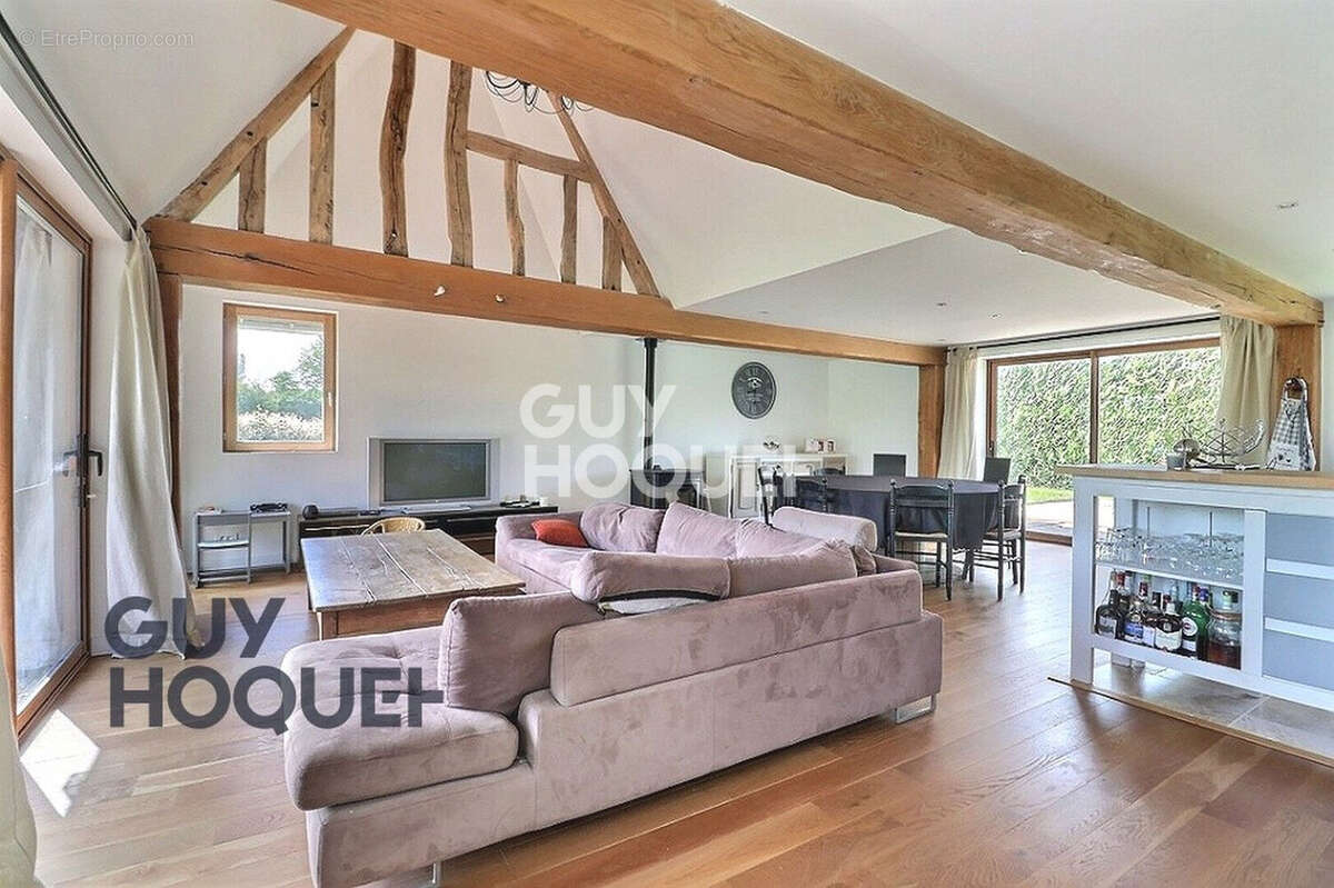 Maison à BERNAY