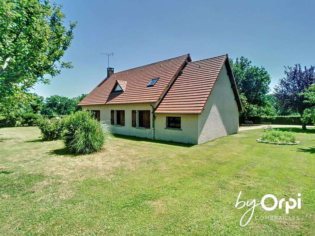 Maison à NERIS-LES-BAINS