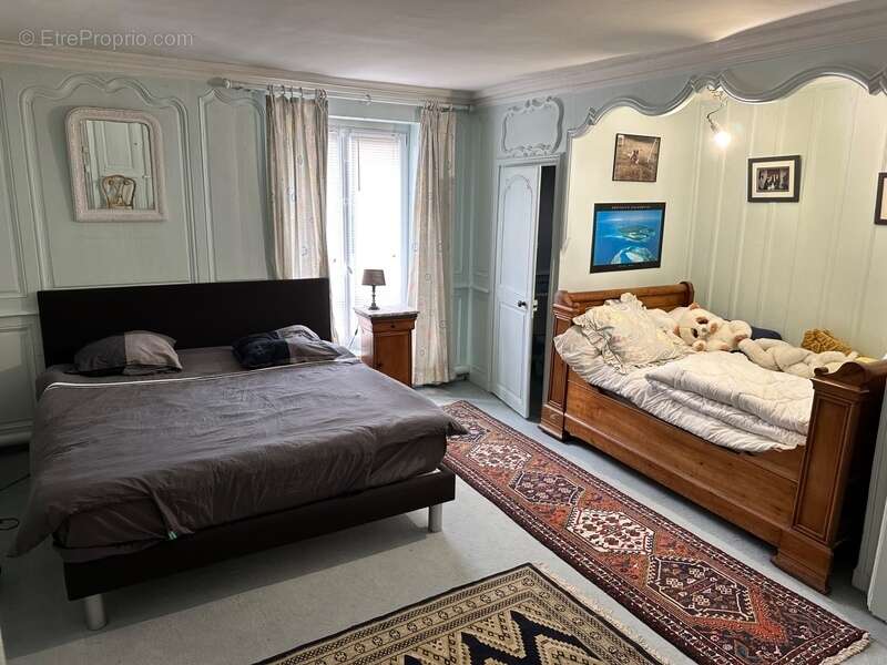 Maison à SAINT-OUEN-DE-THOUBERVILLE