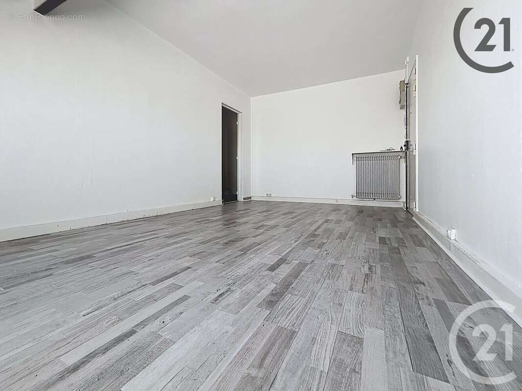 Appartement à FONTAINEBLEAU