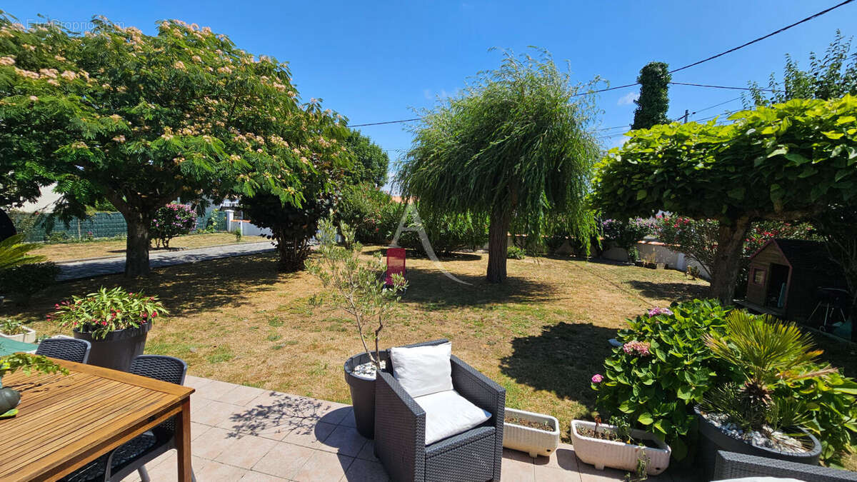 Maison à PORT-DES-BARQUES