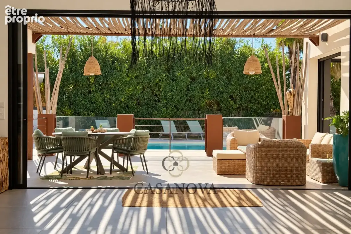 Villa contemporaine avec suite parentale sur piscine, dépendance et jardin paysager à Mireval - photo 5