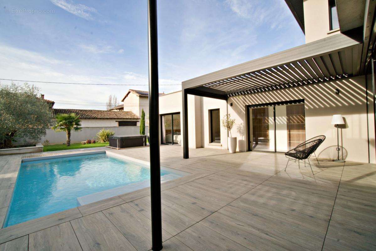 Maison à VILLEFRANCHE-SUR-SAONE