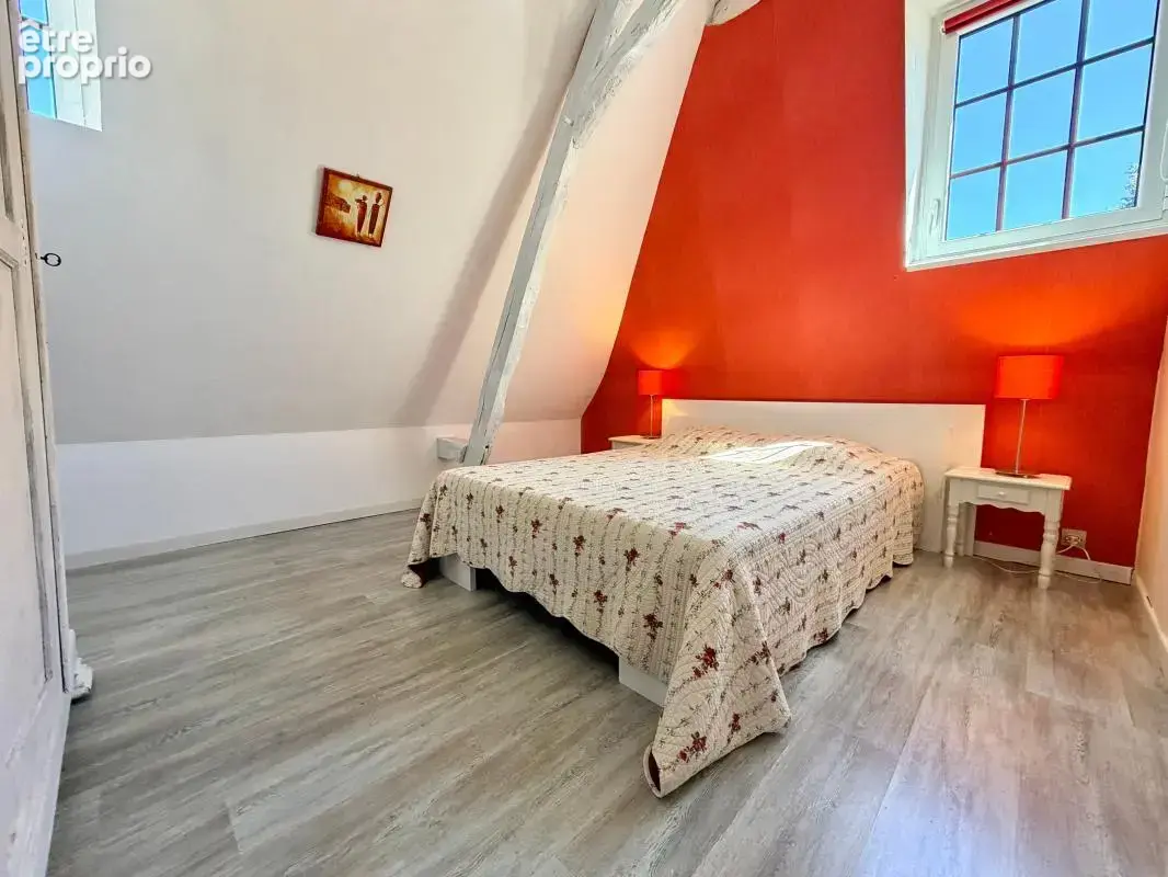 Trois maisons en pierre, piscine et étang - photo 16