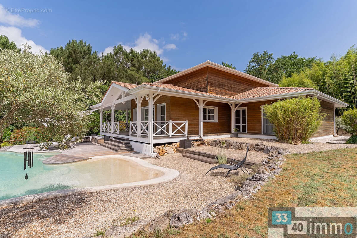 Maison à SALLES