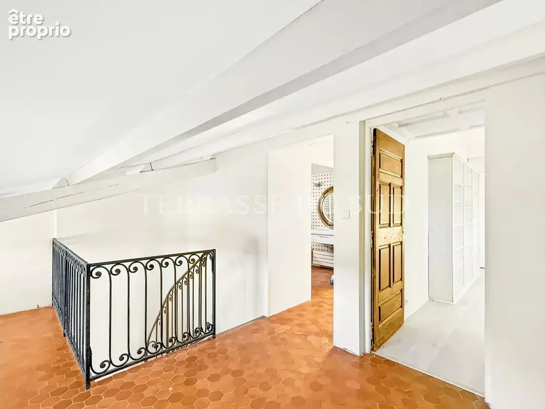 Vente Maison 10 Pièces de 229 m2 sur Parcelle de 2 558 m2 avec Terrasses, Piscine, Garages, au Calme Absolu - Puyricard - Aix en - photo 23