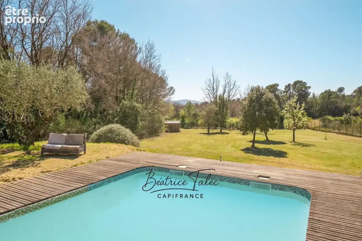 Maison de caractère avec piscine 5 pièces au cœur des vignes, double garage, 6000m2 terrain plat arboré, magnifique vue dans un  - photo 10
