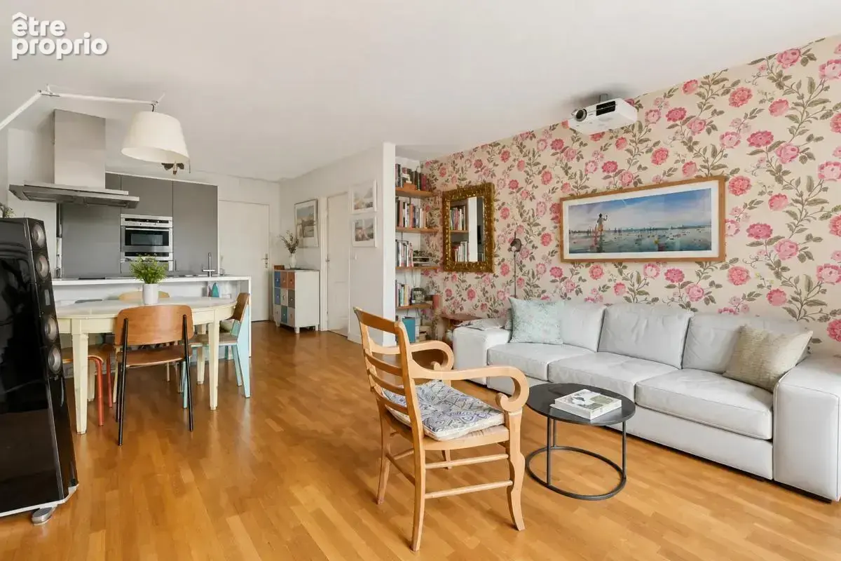 Appartement de 4 pièces de 75 m² à Paris - photo 2