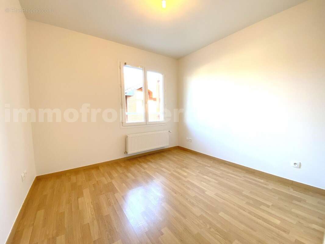 Appartement T2 à Vétraz Monthoux  - Appartement à VETRAZ-MONTHOUX