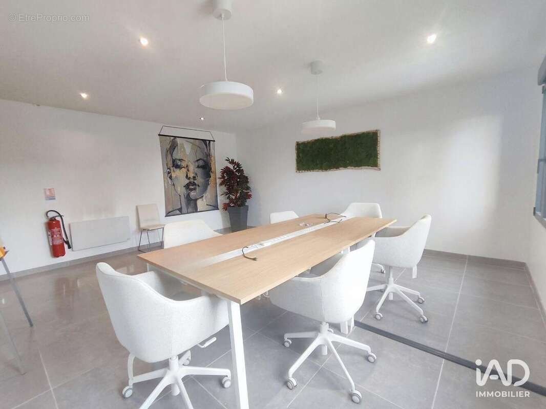 Photo 7 - Commerce à SAINT-MARTIN-SUR-LE-PRE