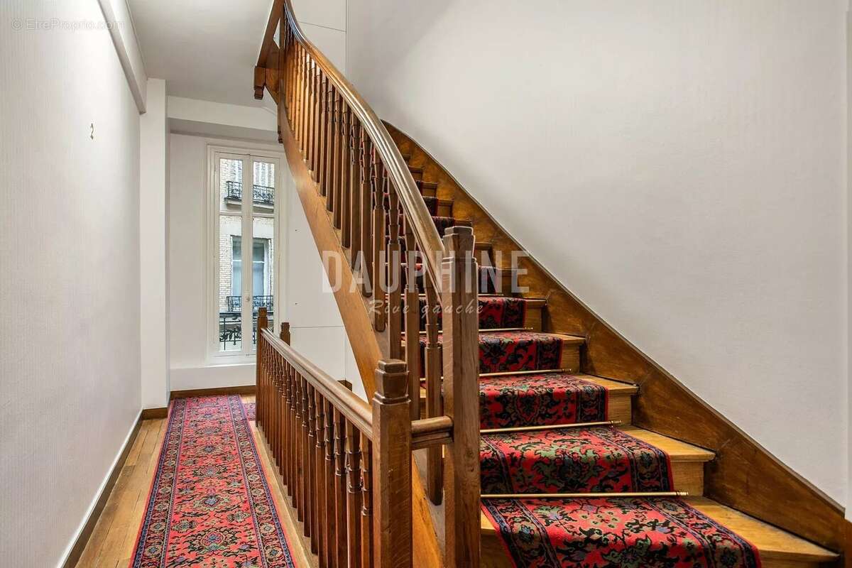Appartement à PARIS-7E