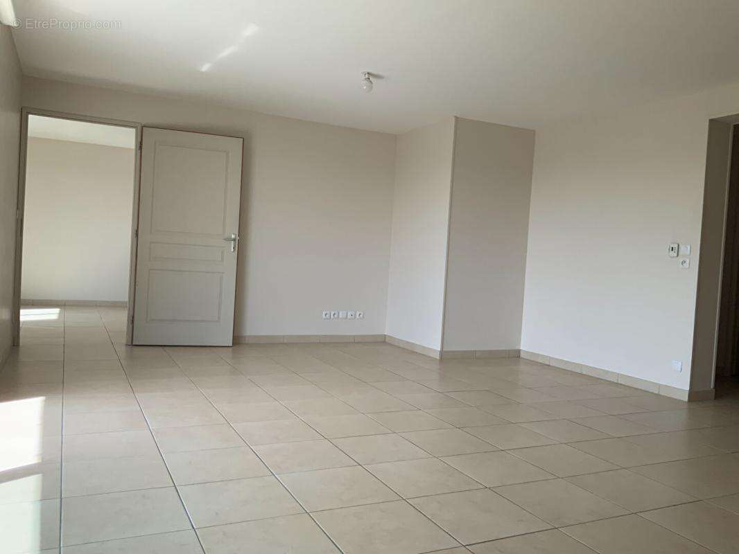 Appartement à MORET-SUR-LOING