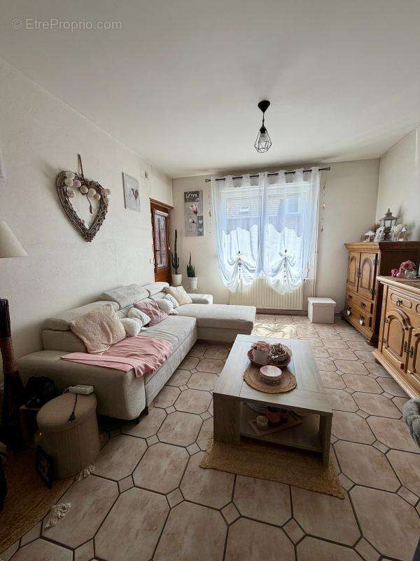 Maison à TERGNIER