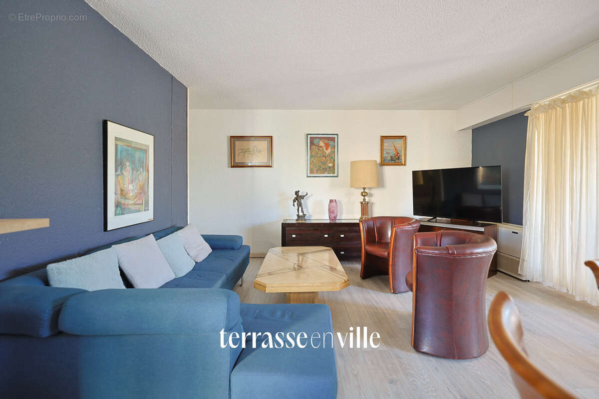 Appartement à HYERES
