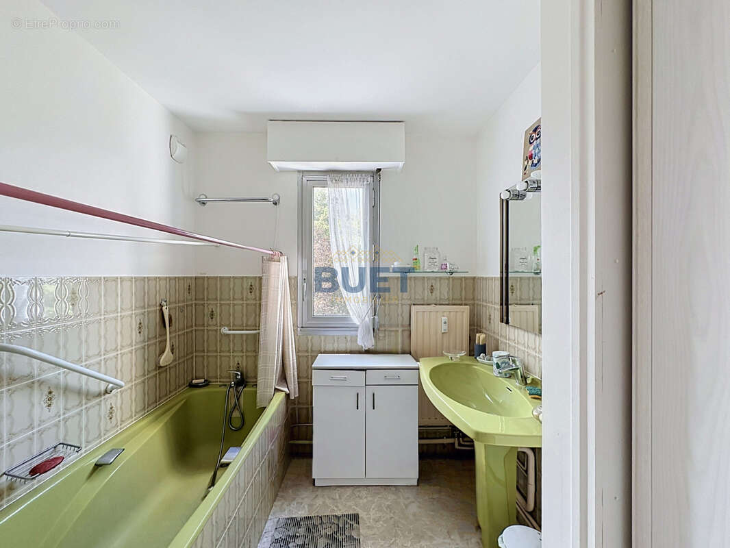 Appartement Type 4 Quartier MONTCHAPET / JOUVENCE - photo 9