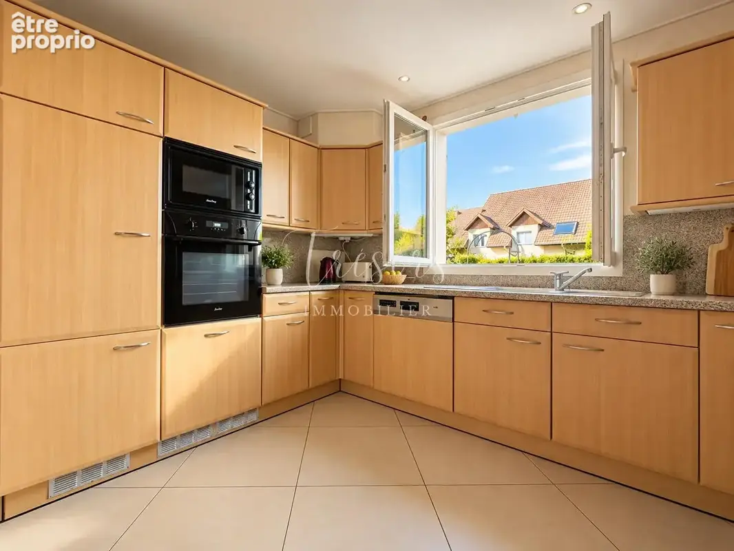 Spacieux rez-de-jardin au calme 97 m², Vieugy - Annecy - photo 2