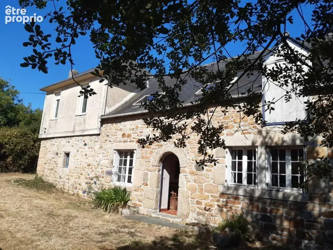 Maison à PLOUGASNOU