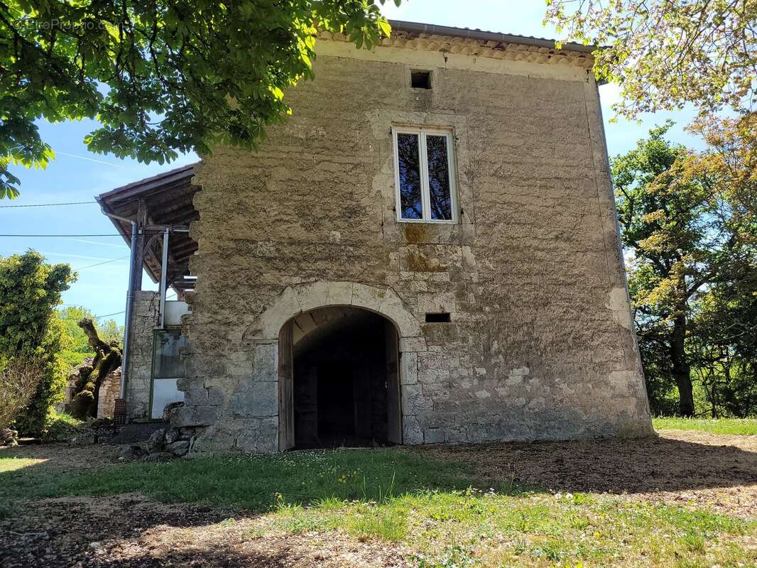 Maison à ROQUECOR