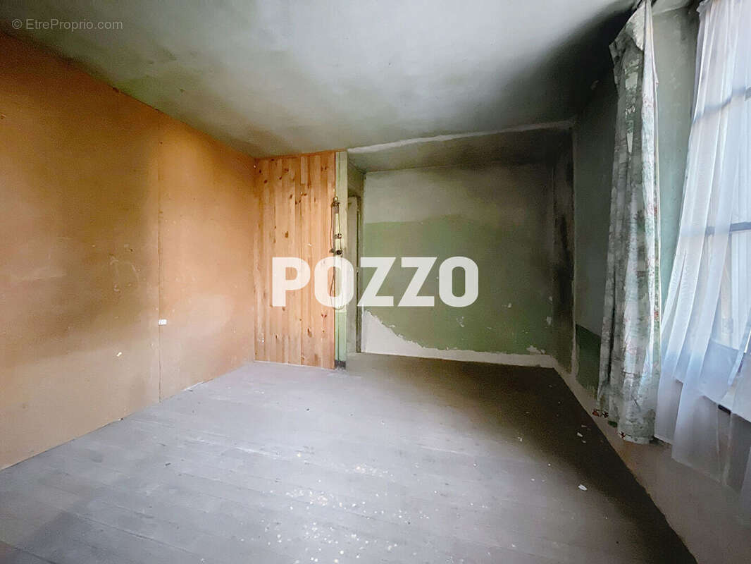 Maison à SAINT-GEORGES-DES-GROSEILLERS