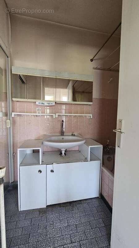 Appartement 75 m² à Jacob-Bellecombette  - photo 7