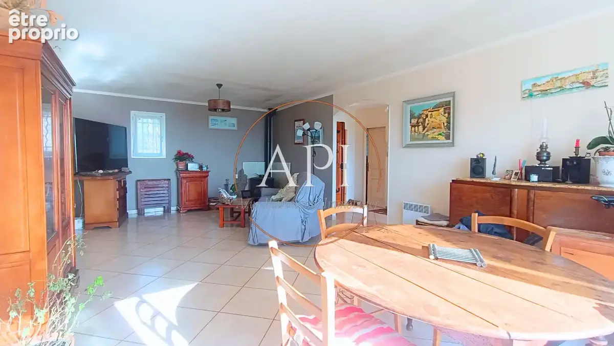 Jolie maison de 130 m2 sur 2800 m2 de terrain à Seillans - photo 3
