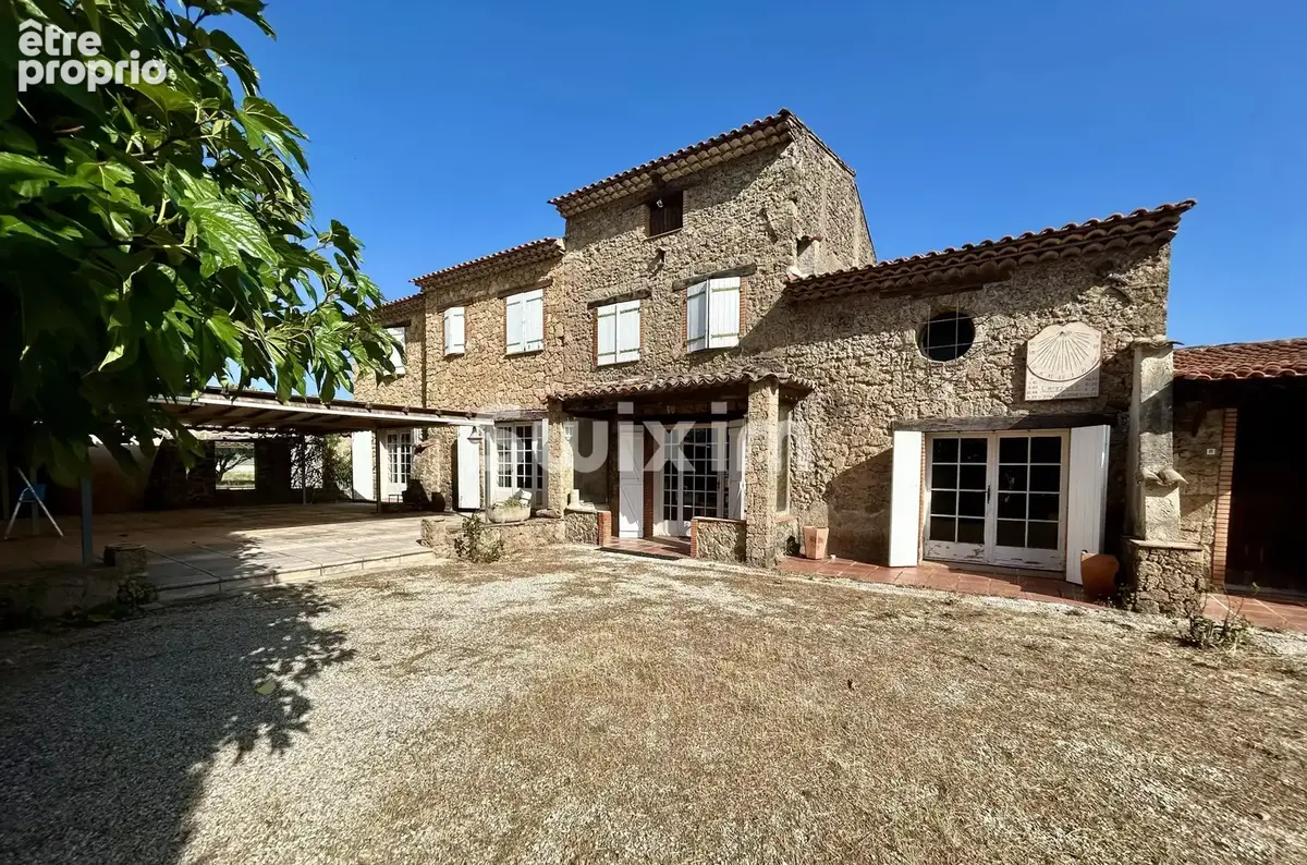 Maison à LA MOTTE