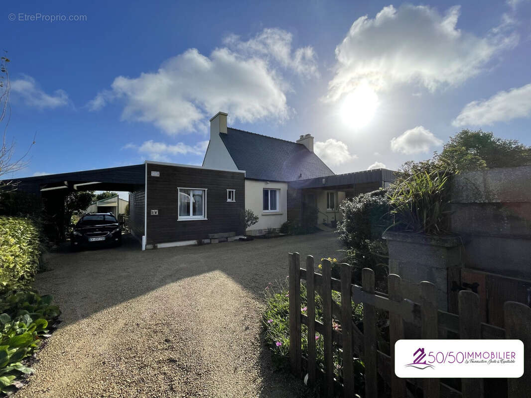 Maison à PLOUZEVEDE