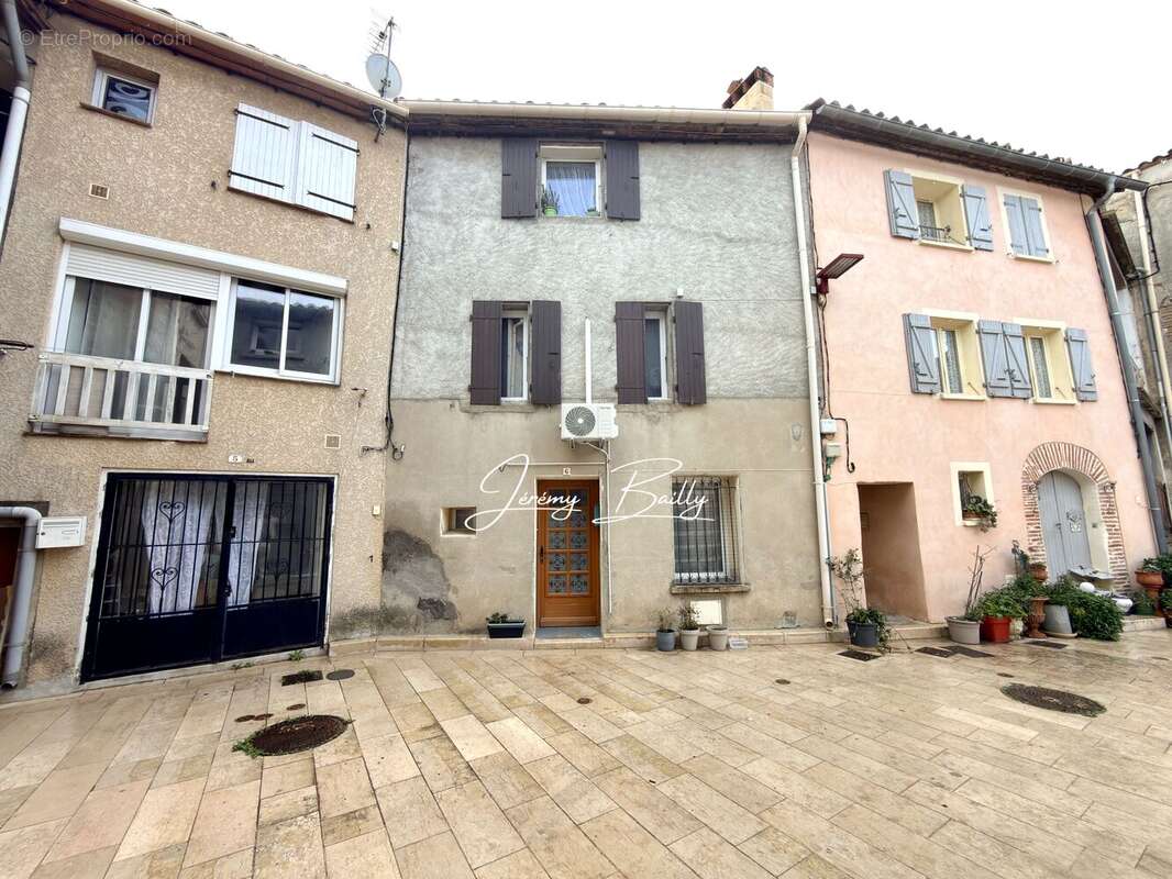 Maison à SAINT-ESTEVE